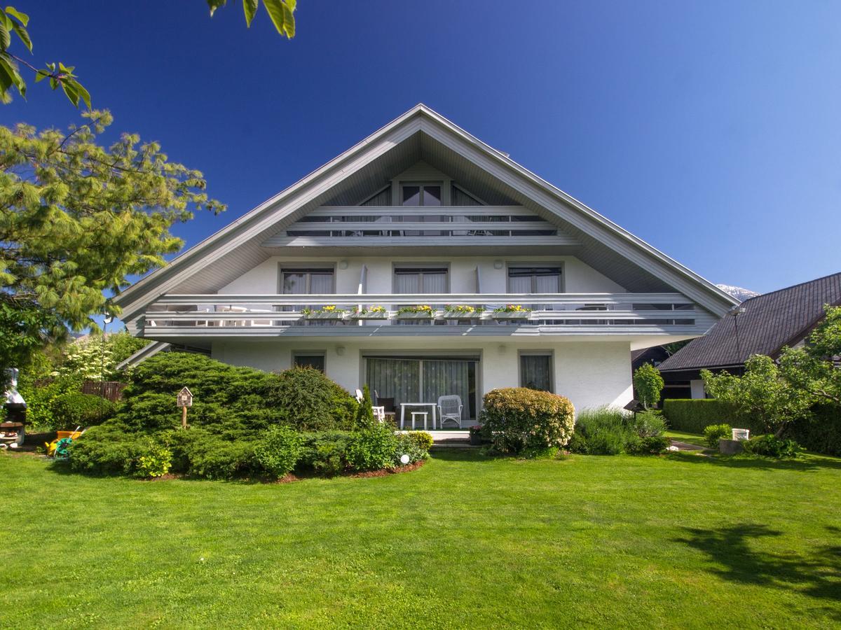 Apartments Dolzan Блед Экстерьер фото