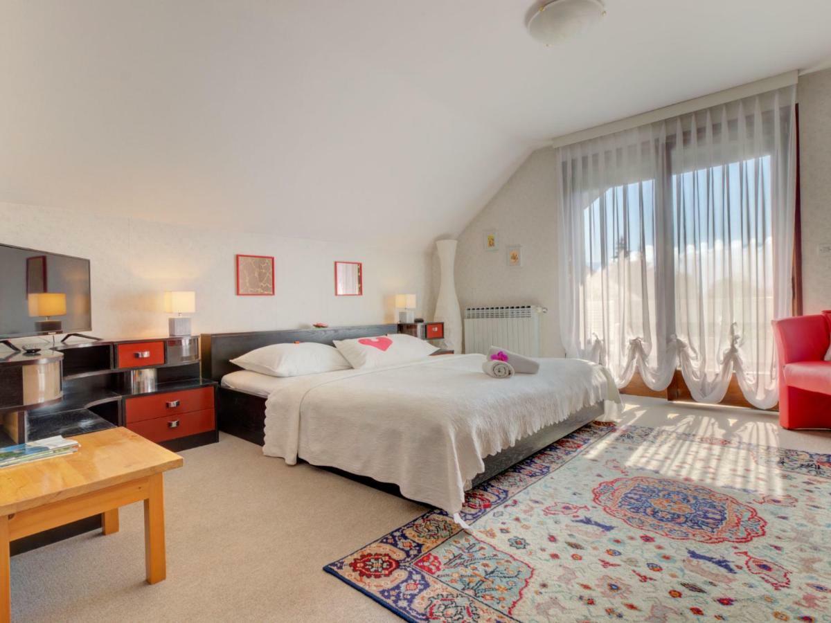 Apartments Dolzan Блед Экстерьер фото